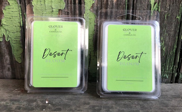 Desert Bloom is a unique, airy fragrance that has a distinctive scent all of its own. This robust fragrance consist of aloe, sweet avage, patchouli, sandalwood, chrysanthemums, amber and green leaves. 